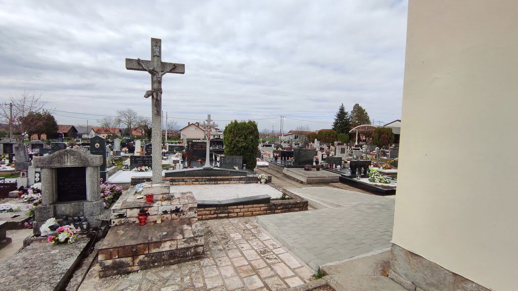 Katoličko groblje Kloštar Ivanić