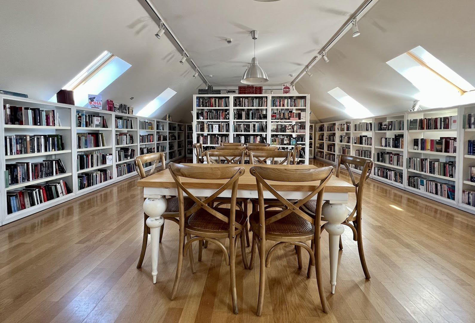 Библиотека "Мома Димић"