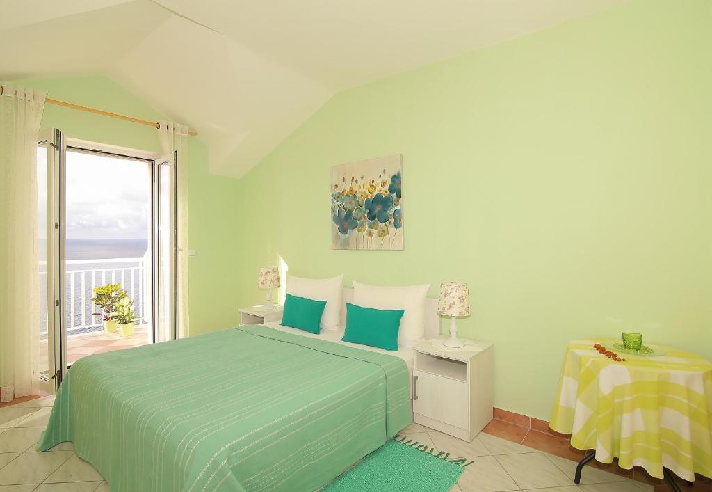 Apartments Bugenvila