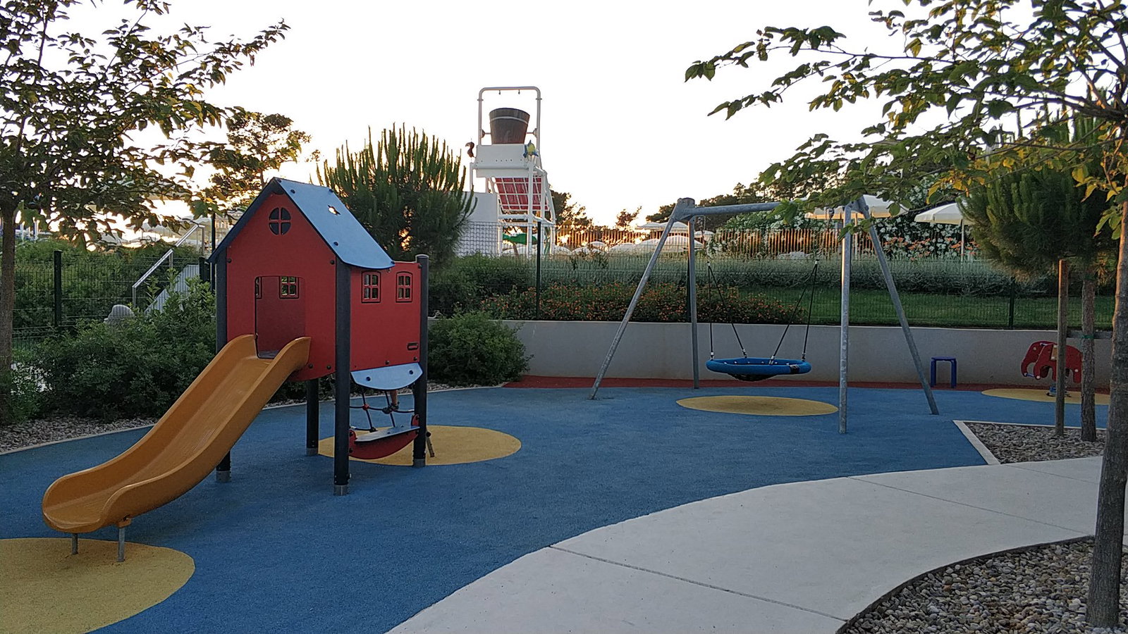 Zatonino - Kids Club