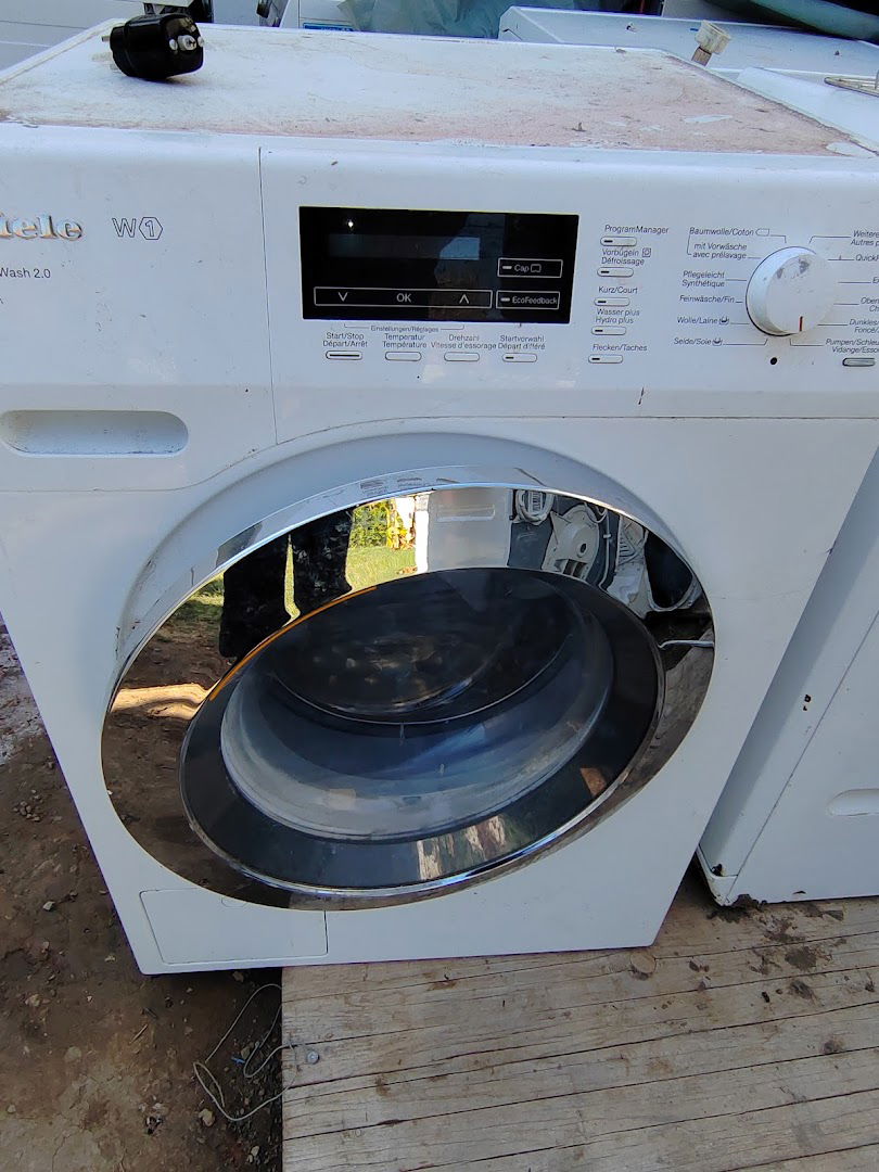 Polovna bela tehnika Jakovo