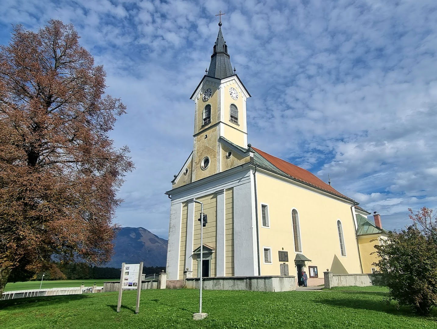 Župnijska cerkev sv. Siksta