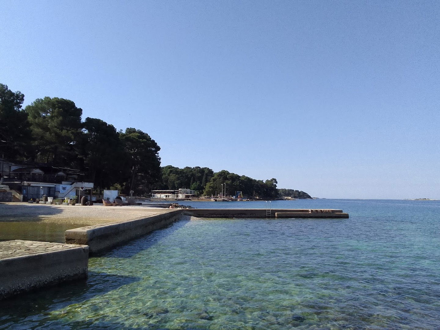 Plava Laguna Beach Galjot