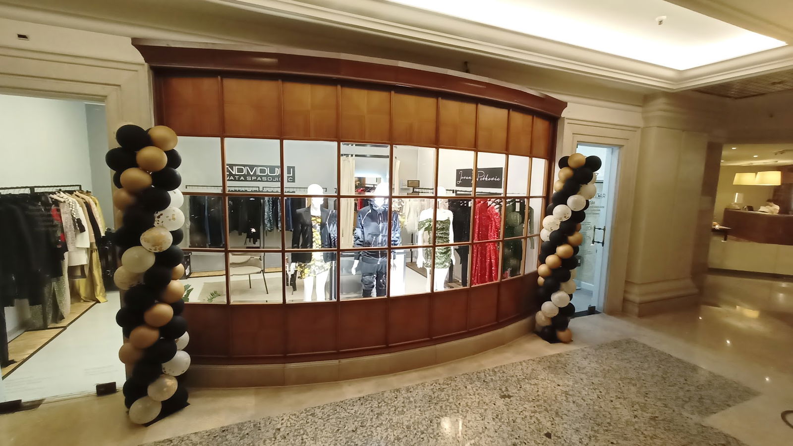 Svečane haljine i venčanice Jovana Petković