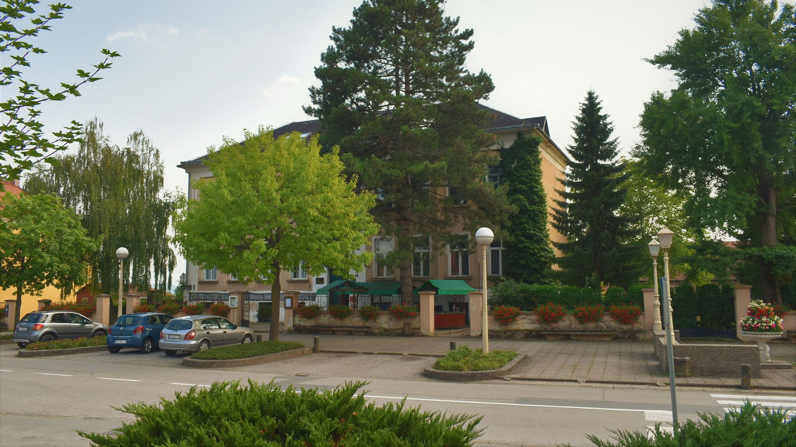 Udruženje vinogradara i vinara Sveti Križ Začretje