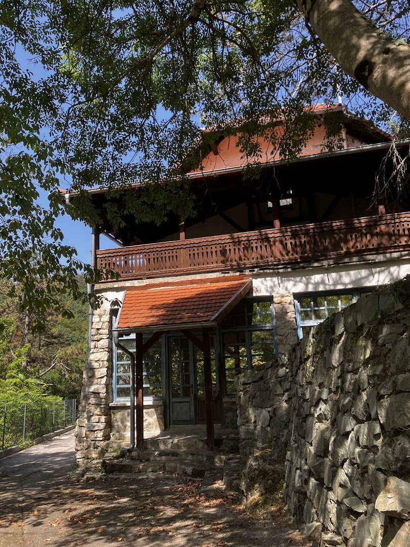 Planinarski Dom "Lapjak"