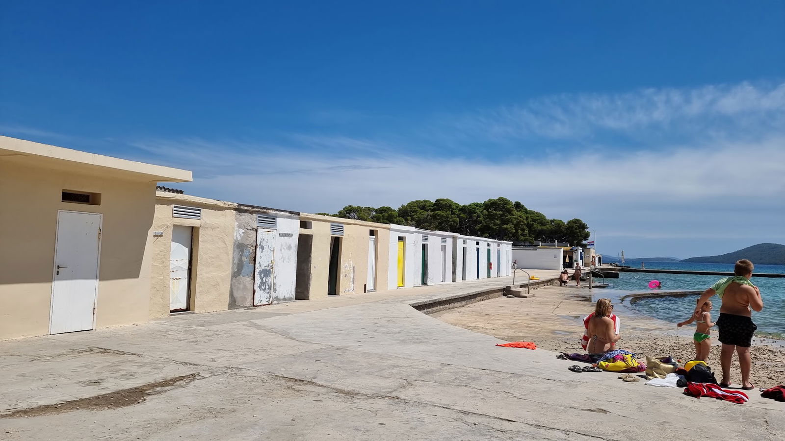 Beach Jadrija (Cabins)