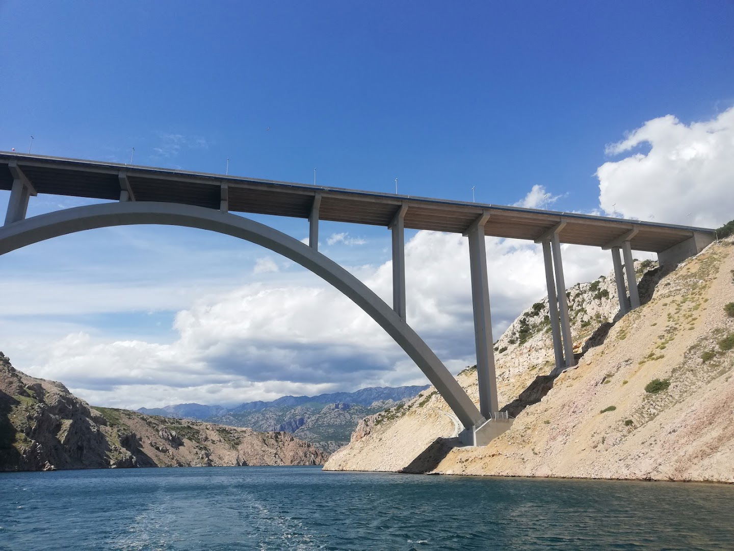 Luna boat excursions