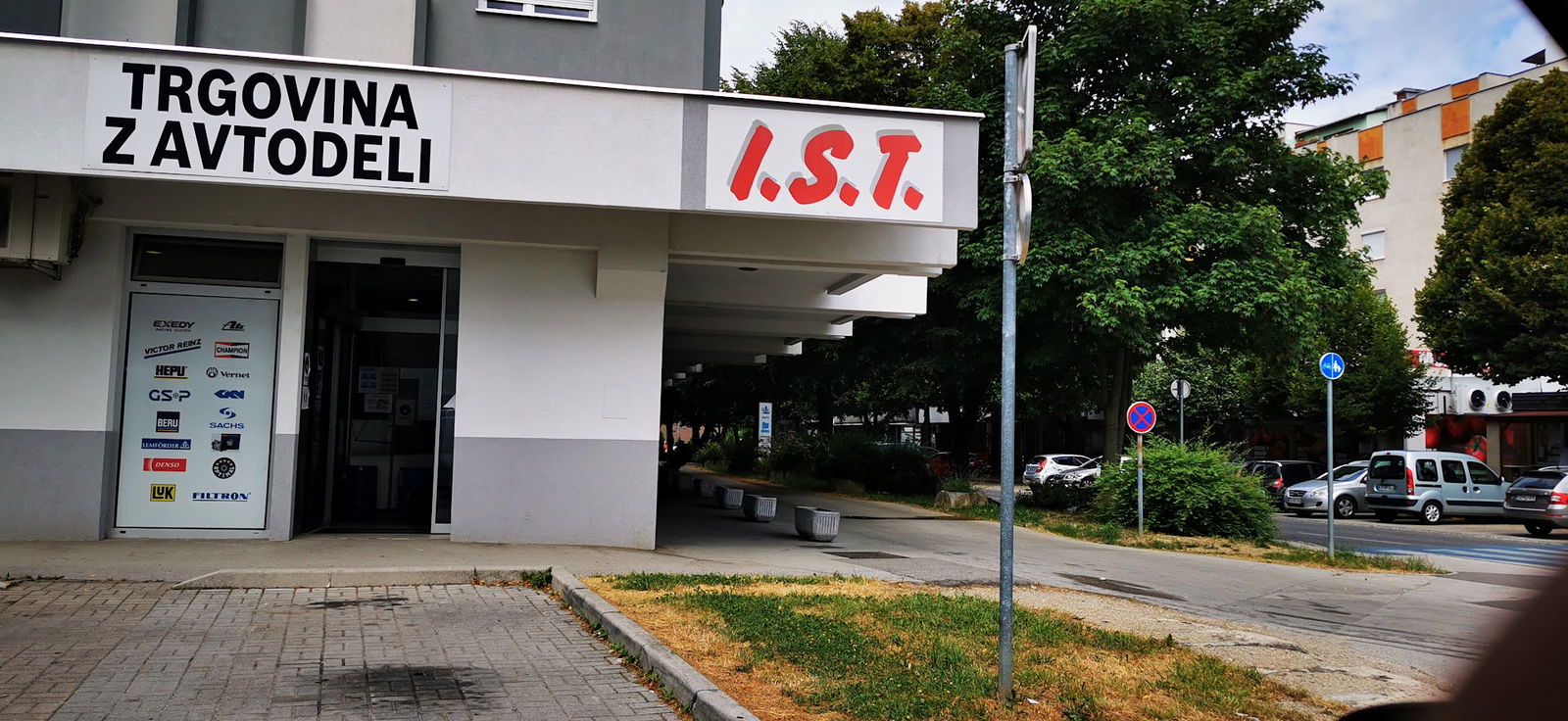 I.S.T. Avtodeli, Trgovina Velenje