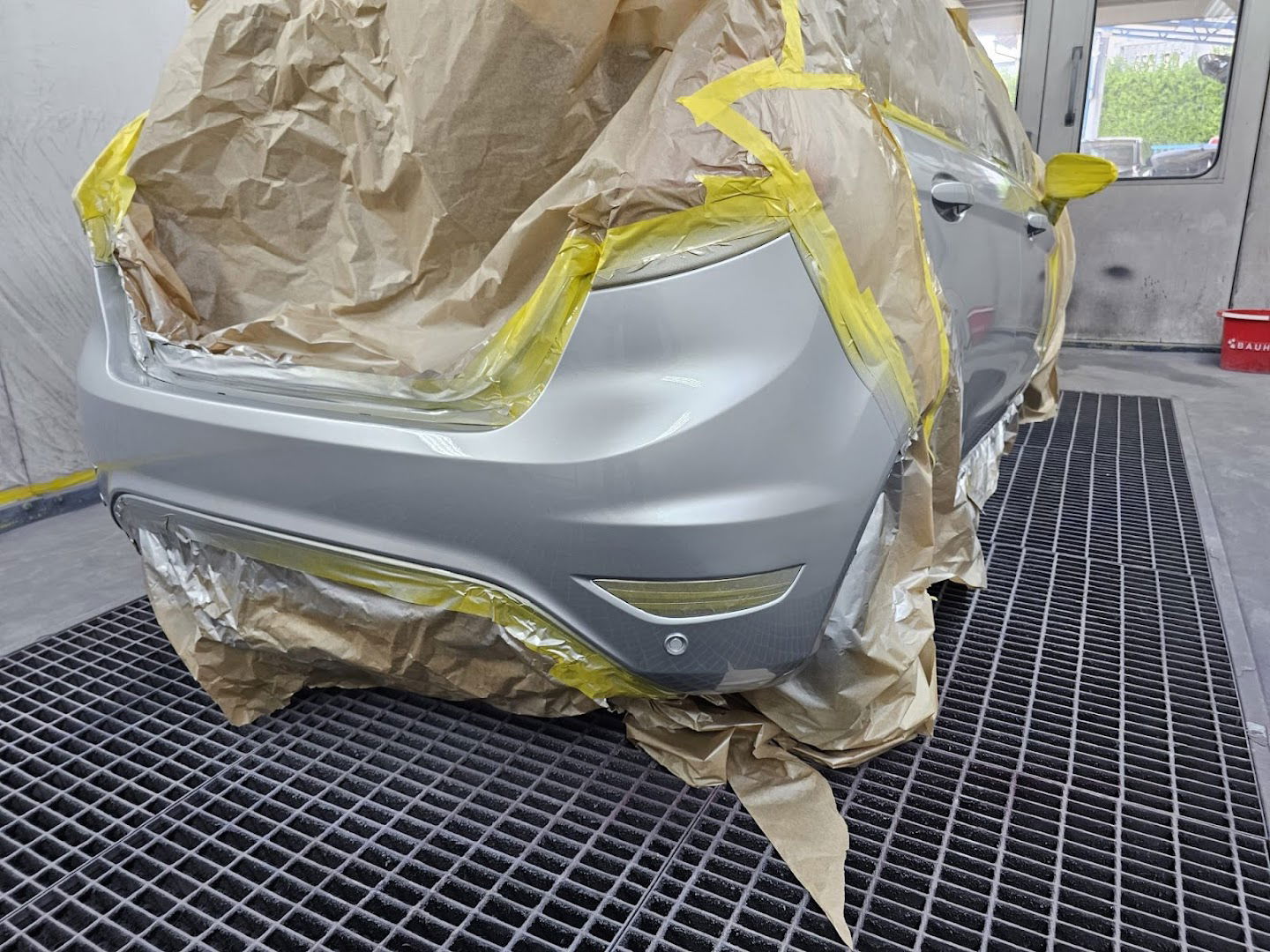 DAMPINI Body repair and paint finishes