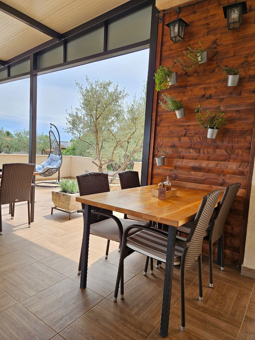 PASARELA Catering & Deli Shop