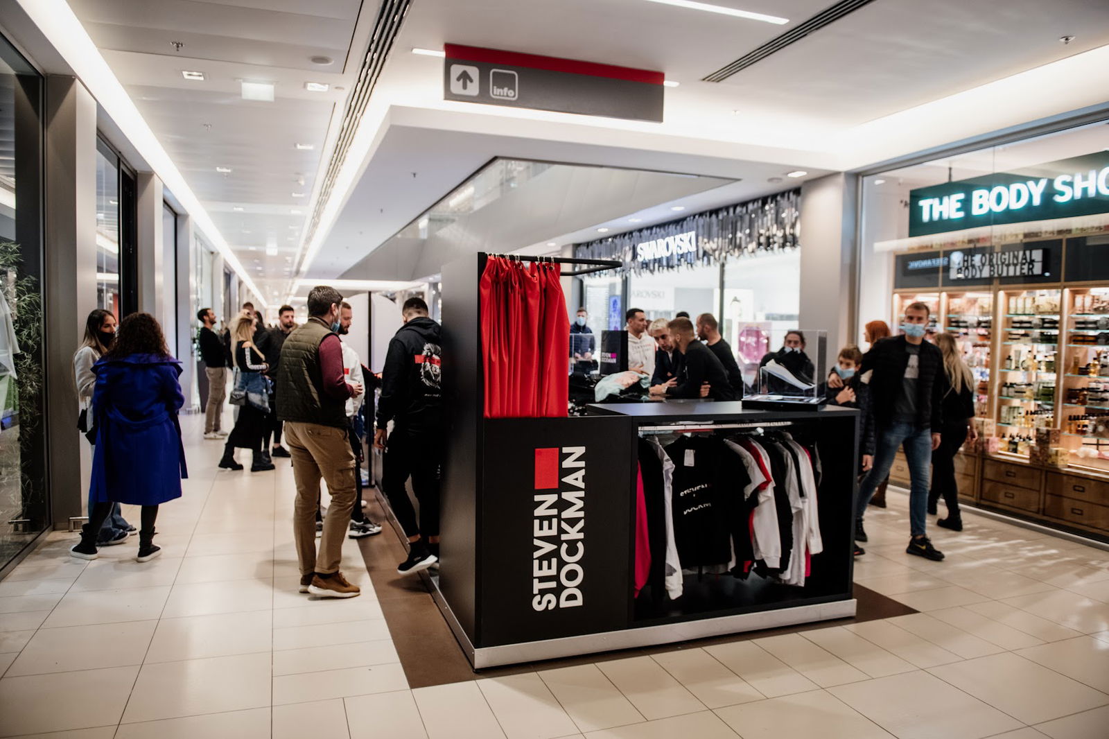 STEVEN DOCKMAN - UŠĆE STORE