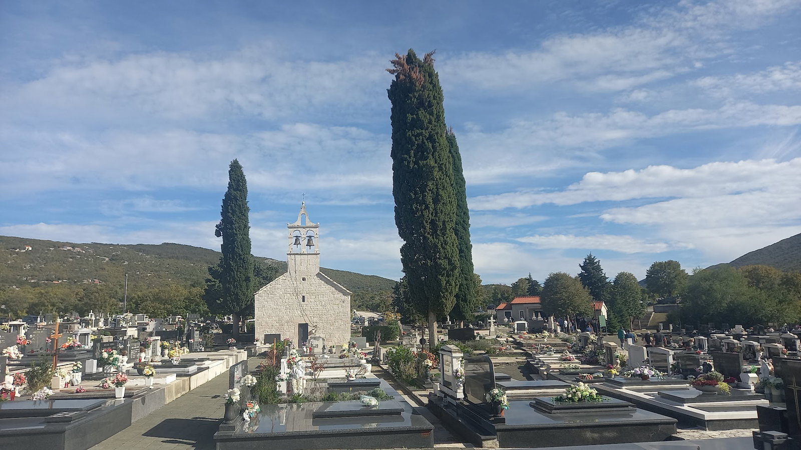 Zagvozd, Kod Gospe cemetery