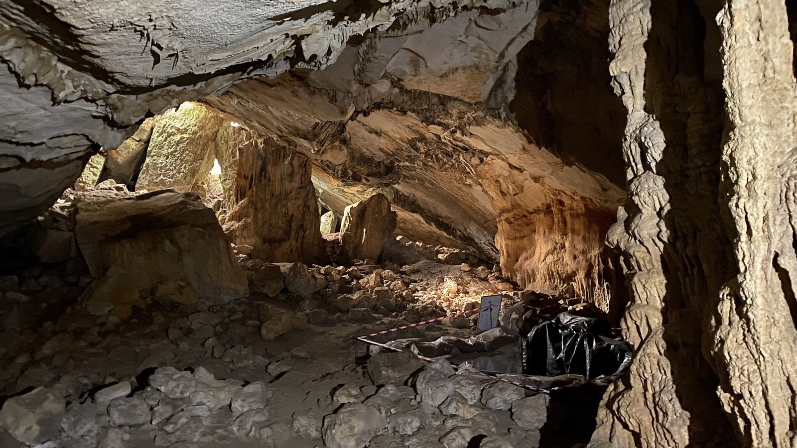 Rača Špilja / Rača Cave