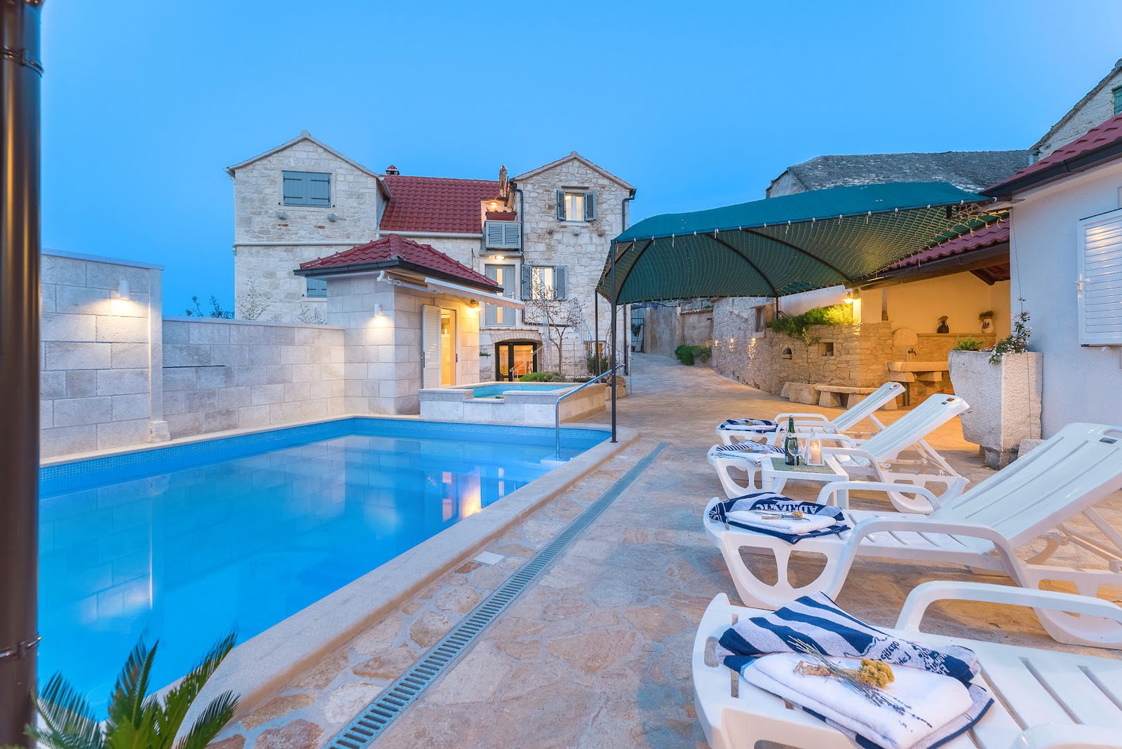 Holiday home Škrika