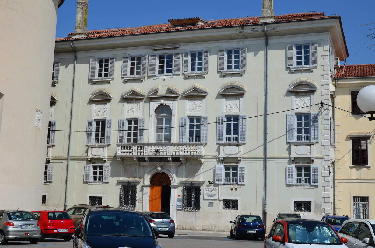 Central Library Srečko Vilhar Koper