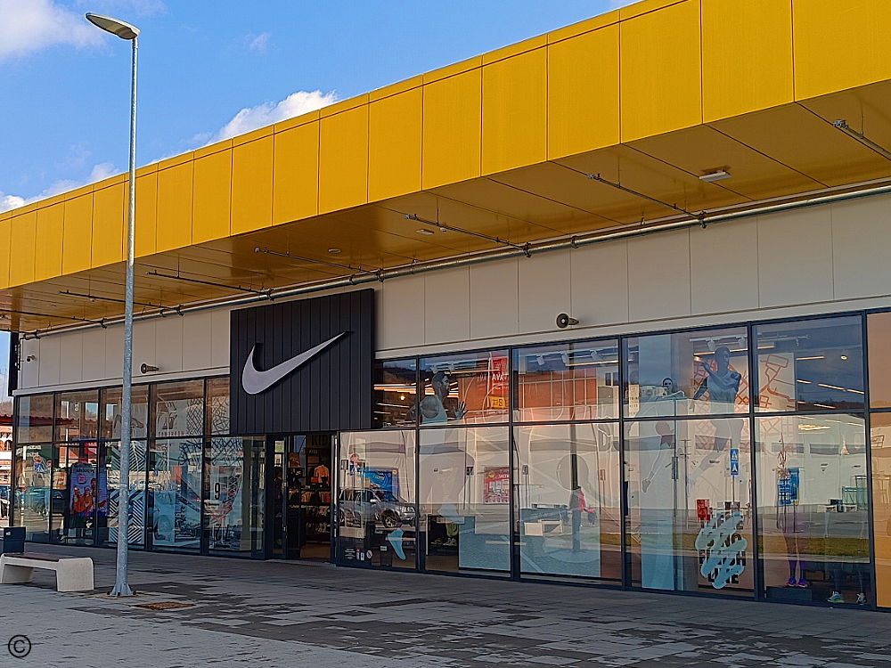 Nike outlet