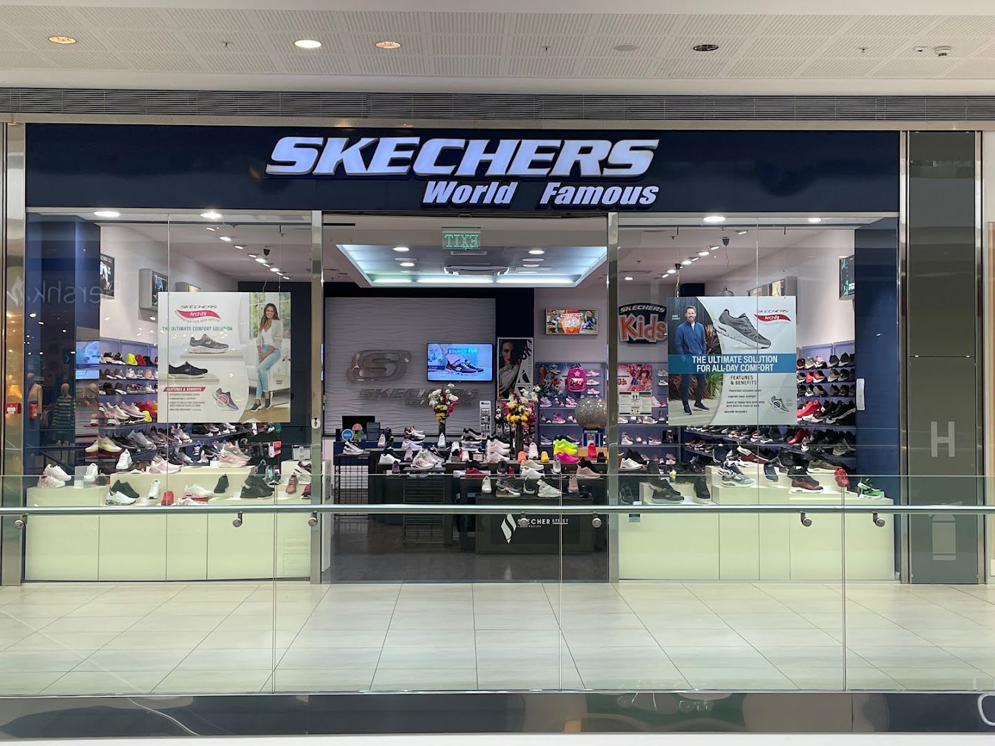 Skechers