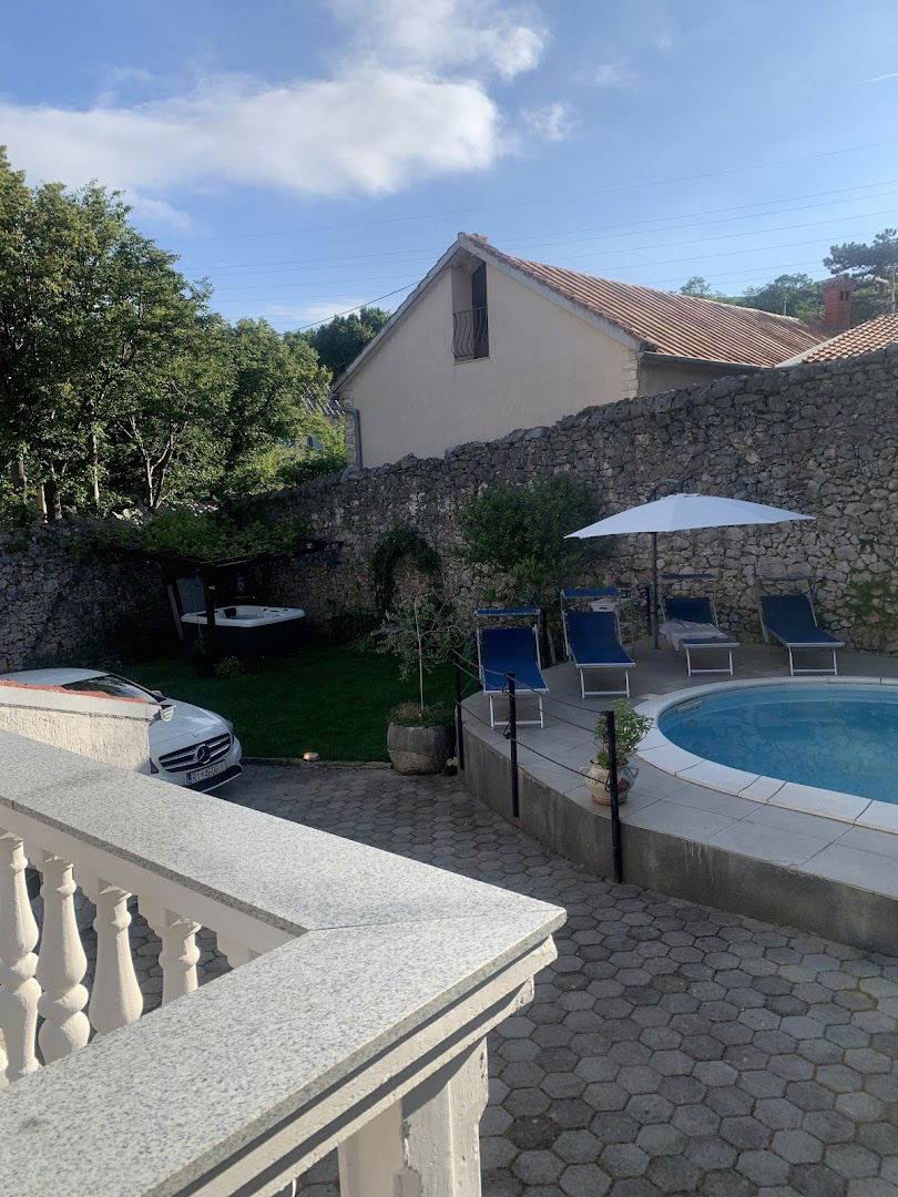 Amazing Villa with swimingpool & hot tub