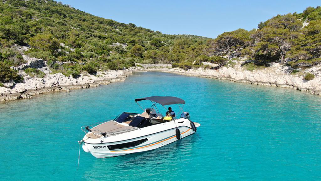 Charter Rent a boat Tribunj Vodice Tisno Murter