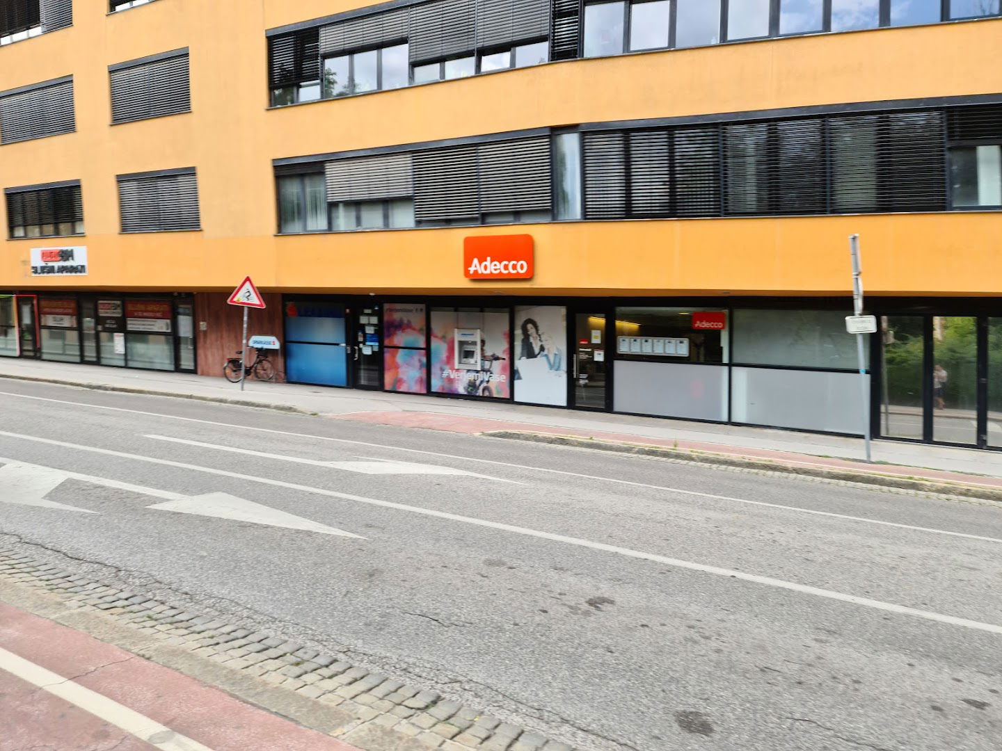 Adecco H.R., kadrovsko svetovanje, d.o.o., poslovna enota Celje