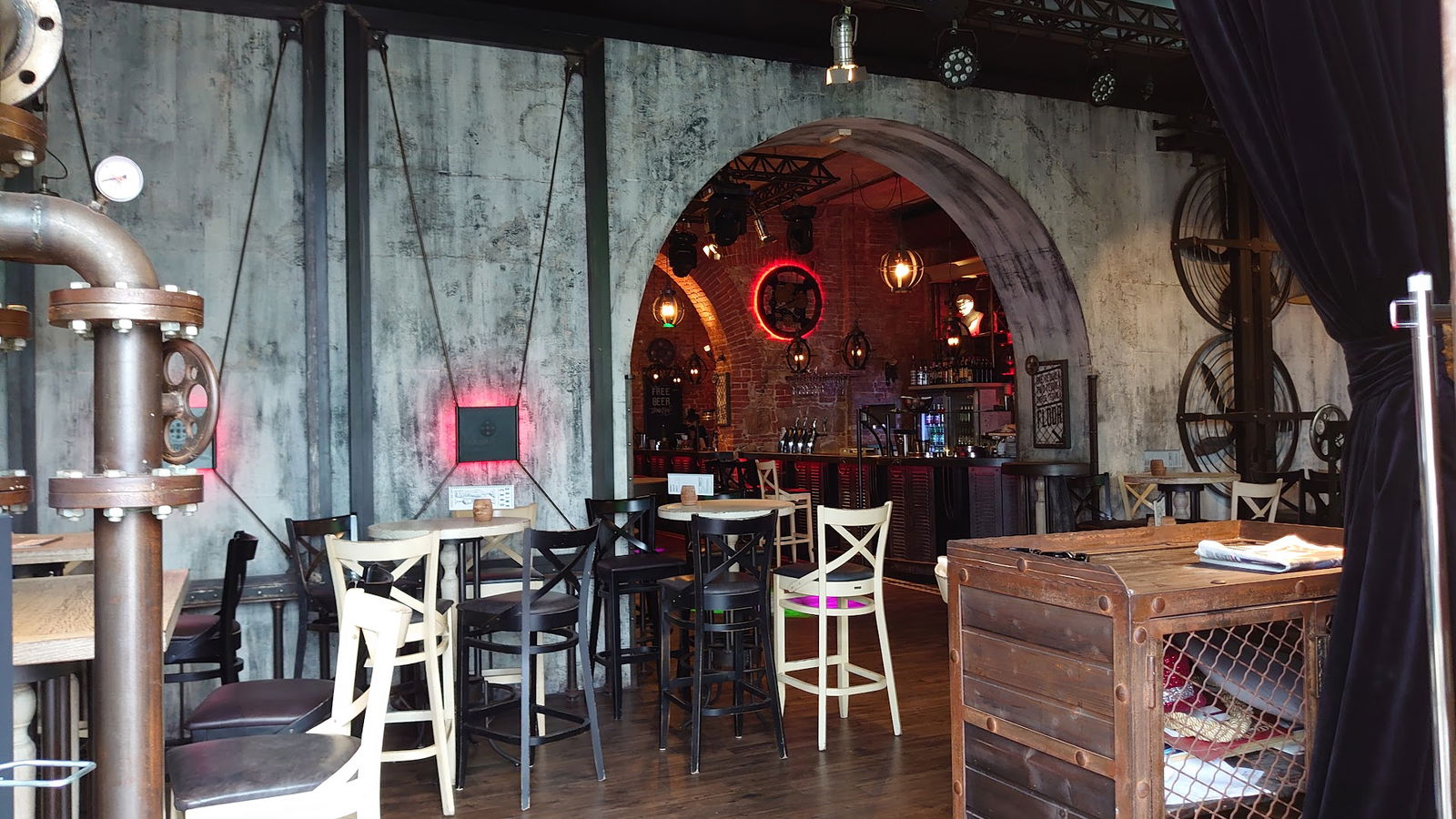 Cocktail Bar POSITIVO