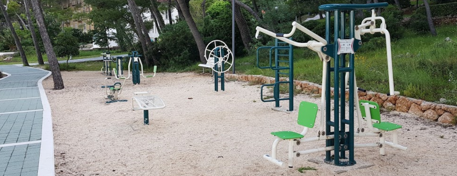 Teretana pod otvorenim nebom Stomarica