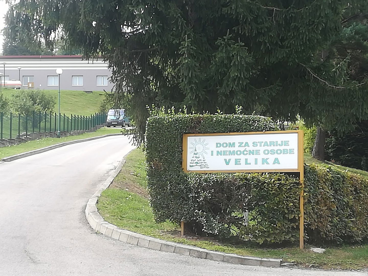 Dom za starije i nemoćne osobe, Velika