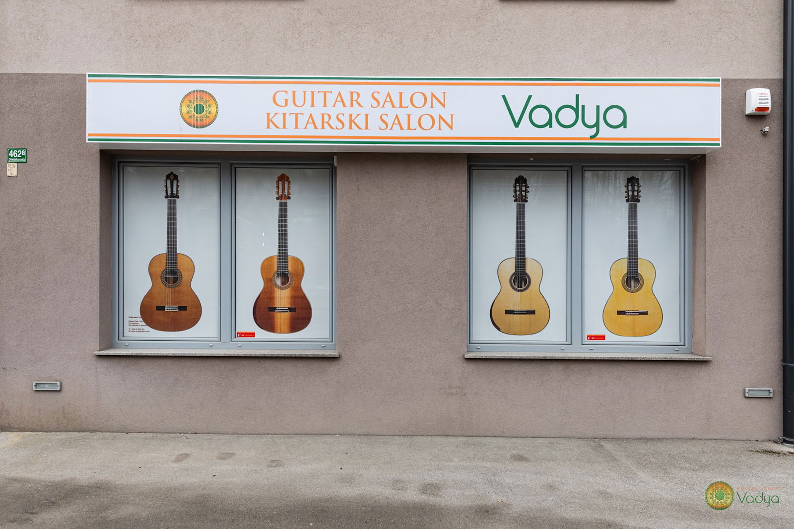 Guitar Salon Vadya: Classical & Flamenco Guitars