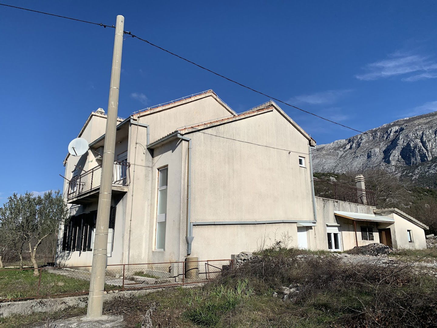 Parish house, Kozica