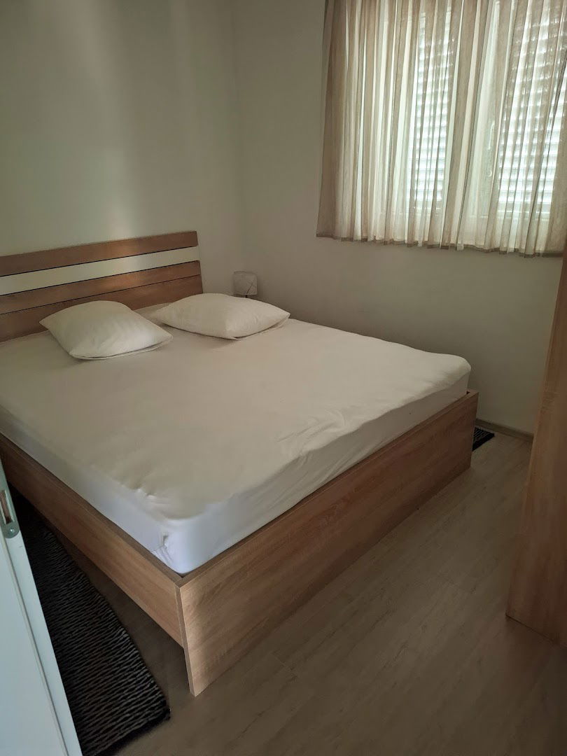 Apartments Vrsi-Zukve