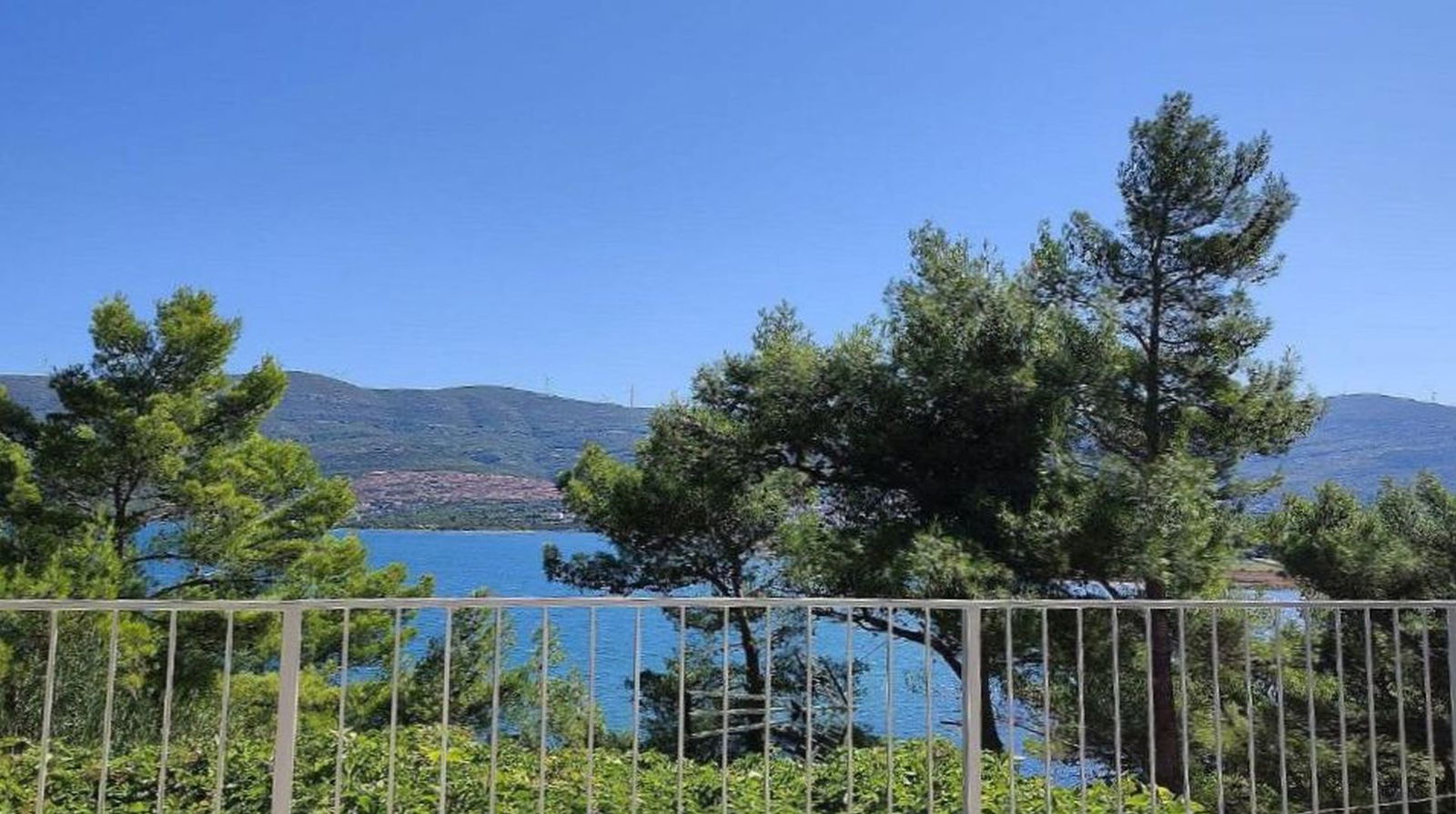 Jula seafront residence