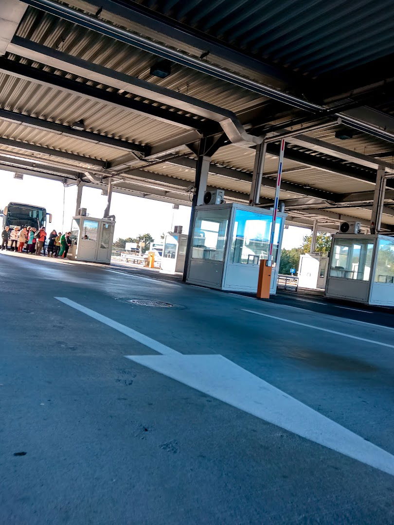 Rupa border crossing