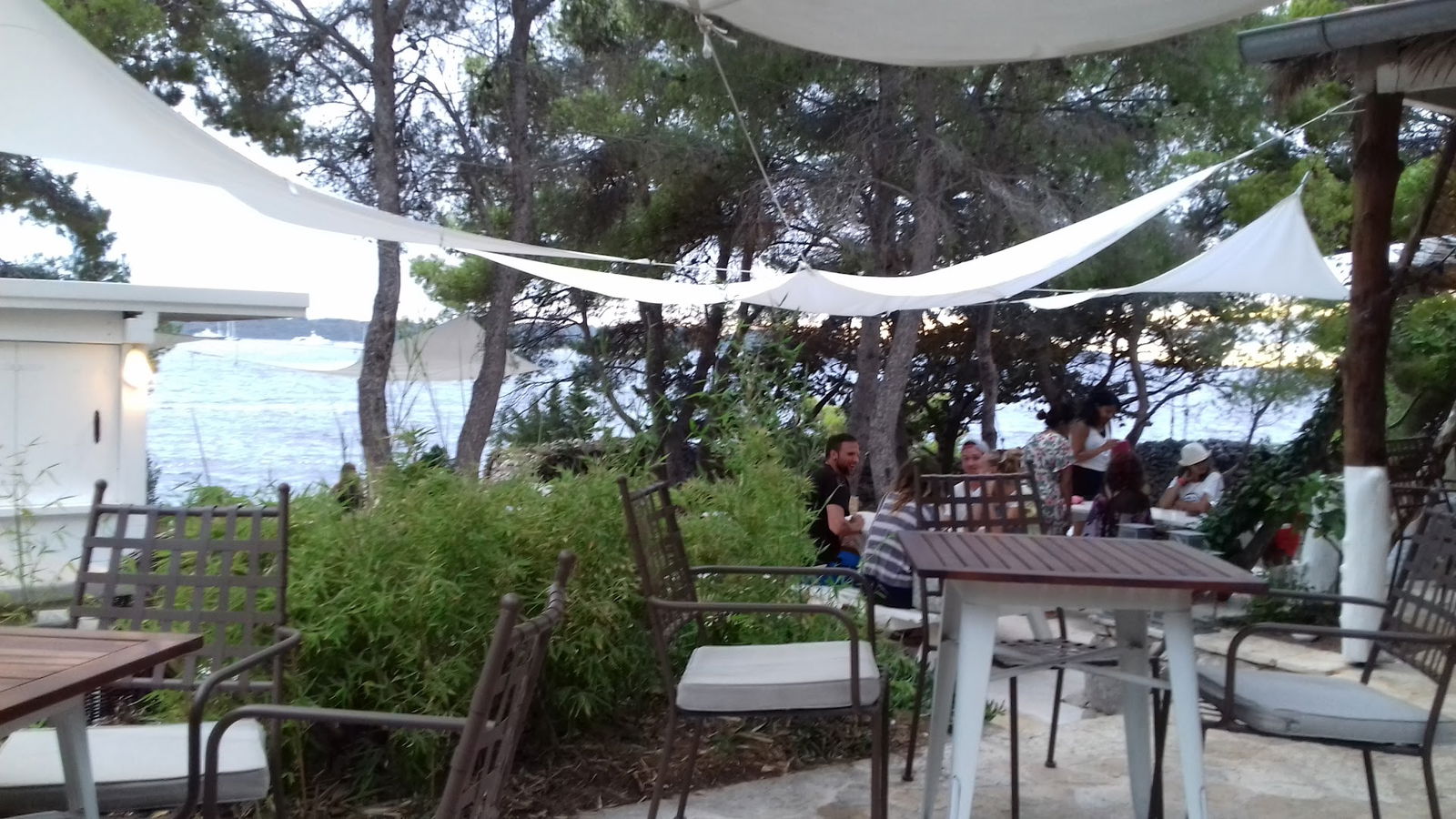 Falko Beach Bar & Food
