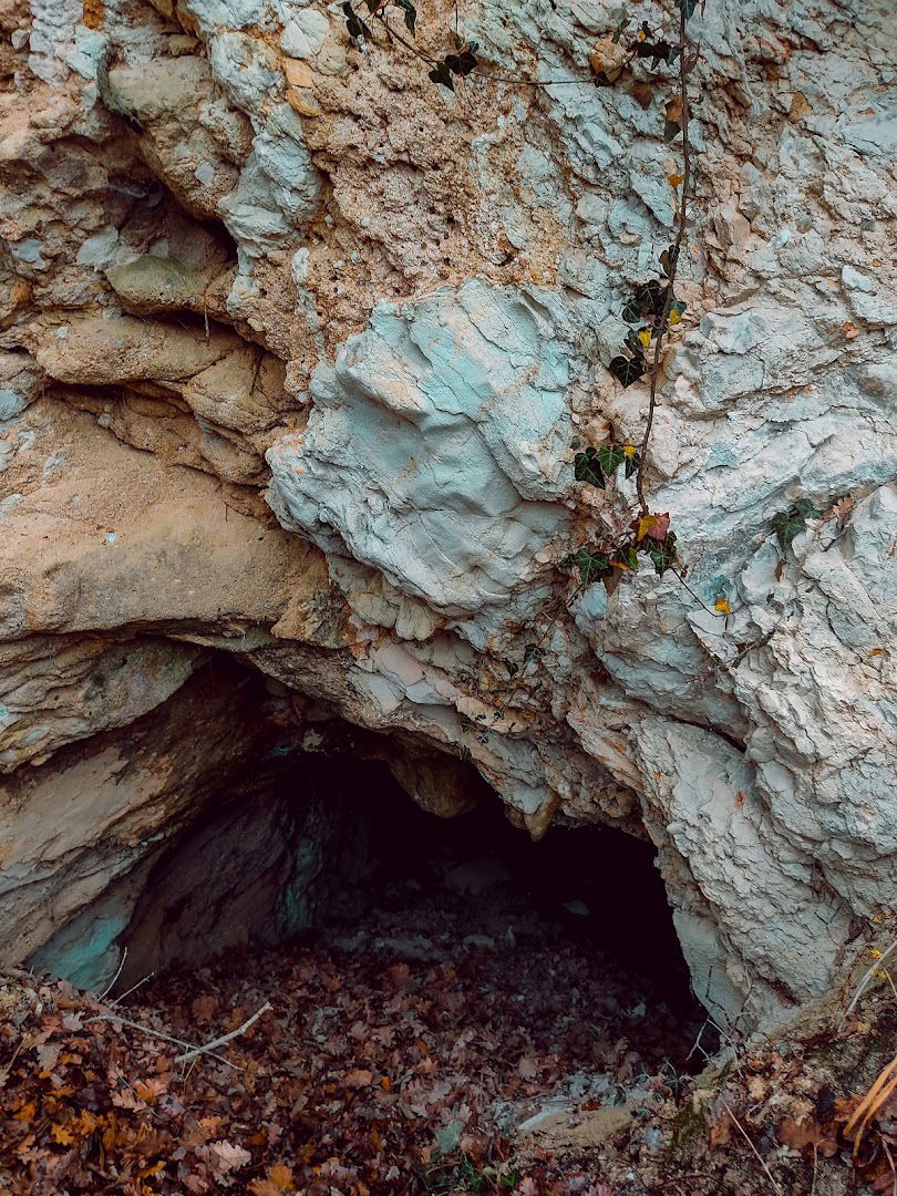 Думбовачка пећина