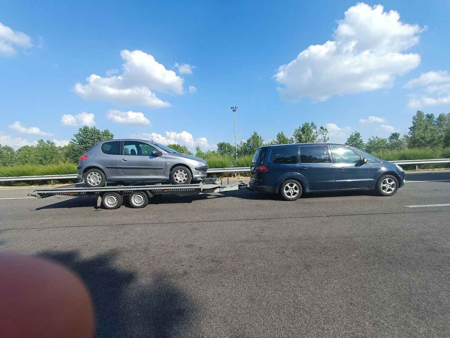 Pomoc na putu auto servis i slep sluzba Tamburic