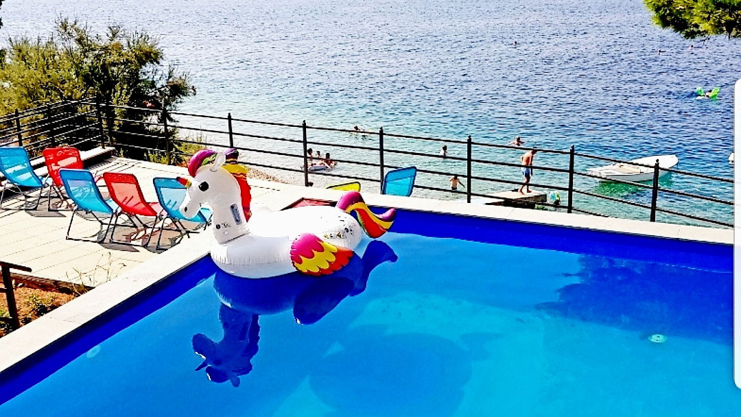 "Laurier" rooms & apartments