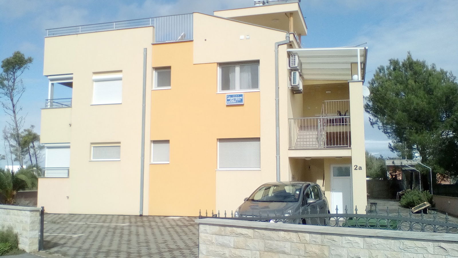 Apartments Dvije palme