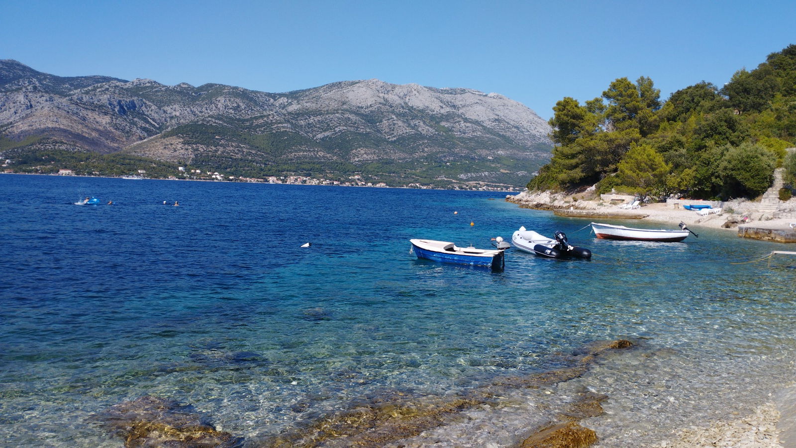 Apartments Tri Žala