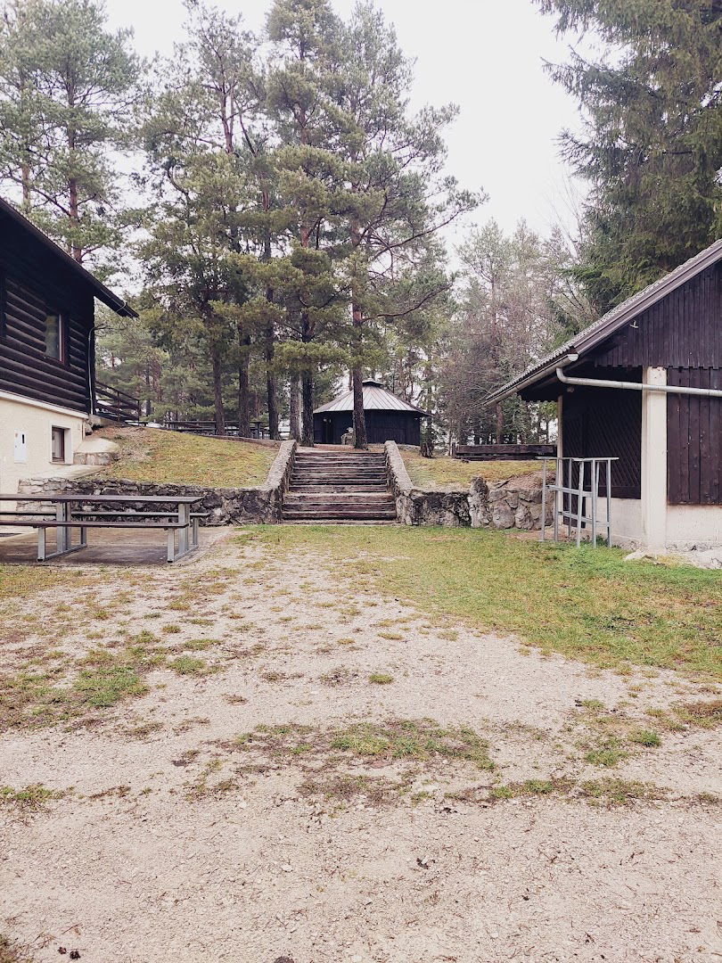 Lovska družina Cerknica