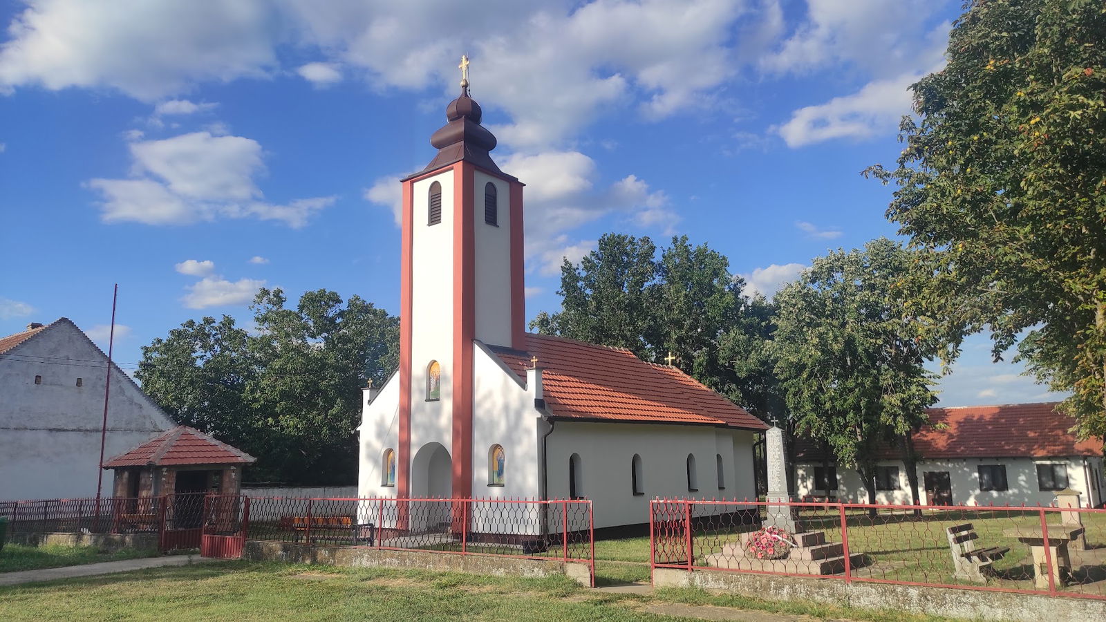 Српска православна црква Сабора српских светитеља