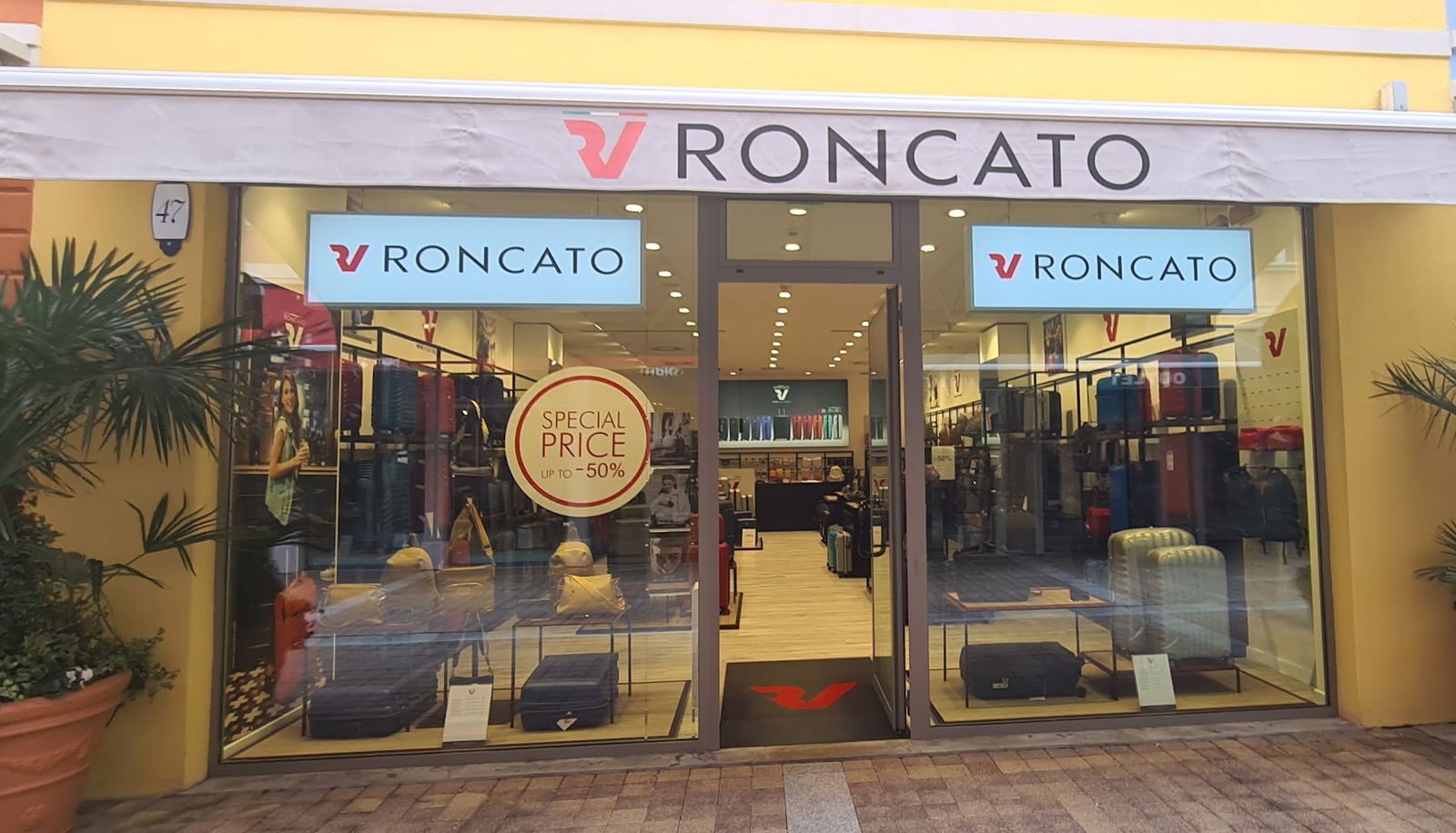Valigeria Roncato Outlet Store Palmanova