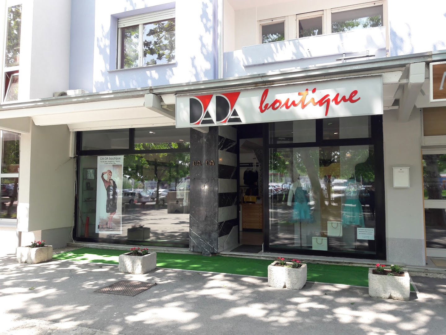 Da-Da butik, oblikovanje in izdelava oblačil d.o.o., boutique da - Da