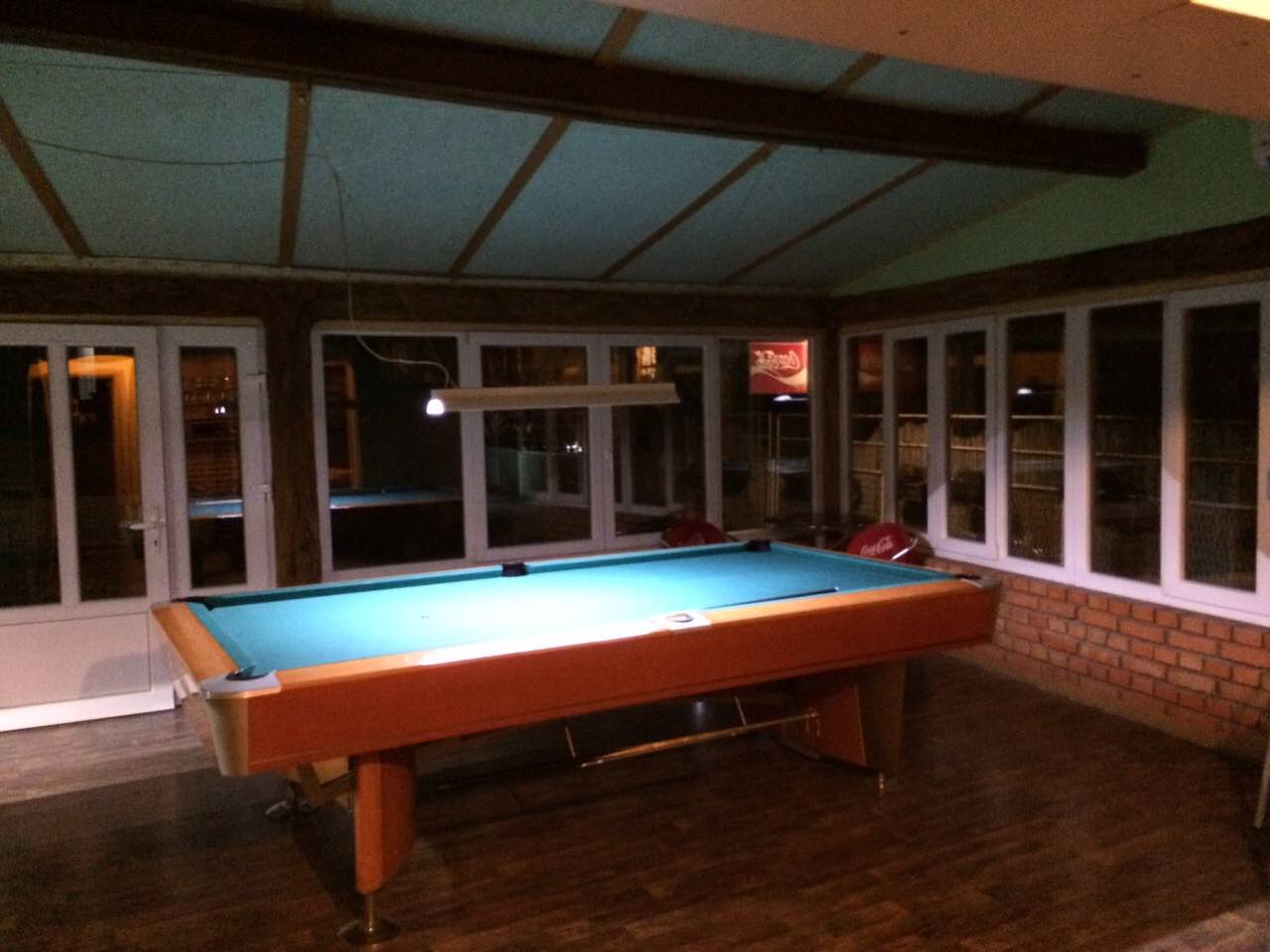 Bilijar Klub "Zadnja rupa