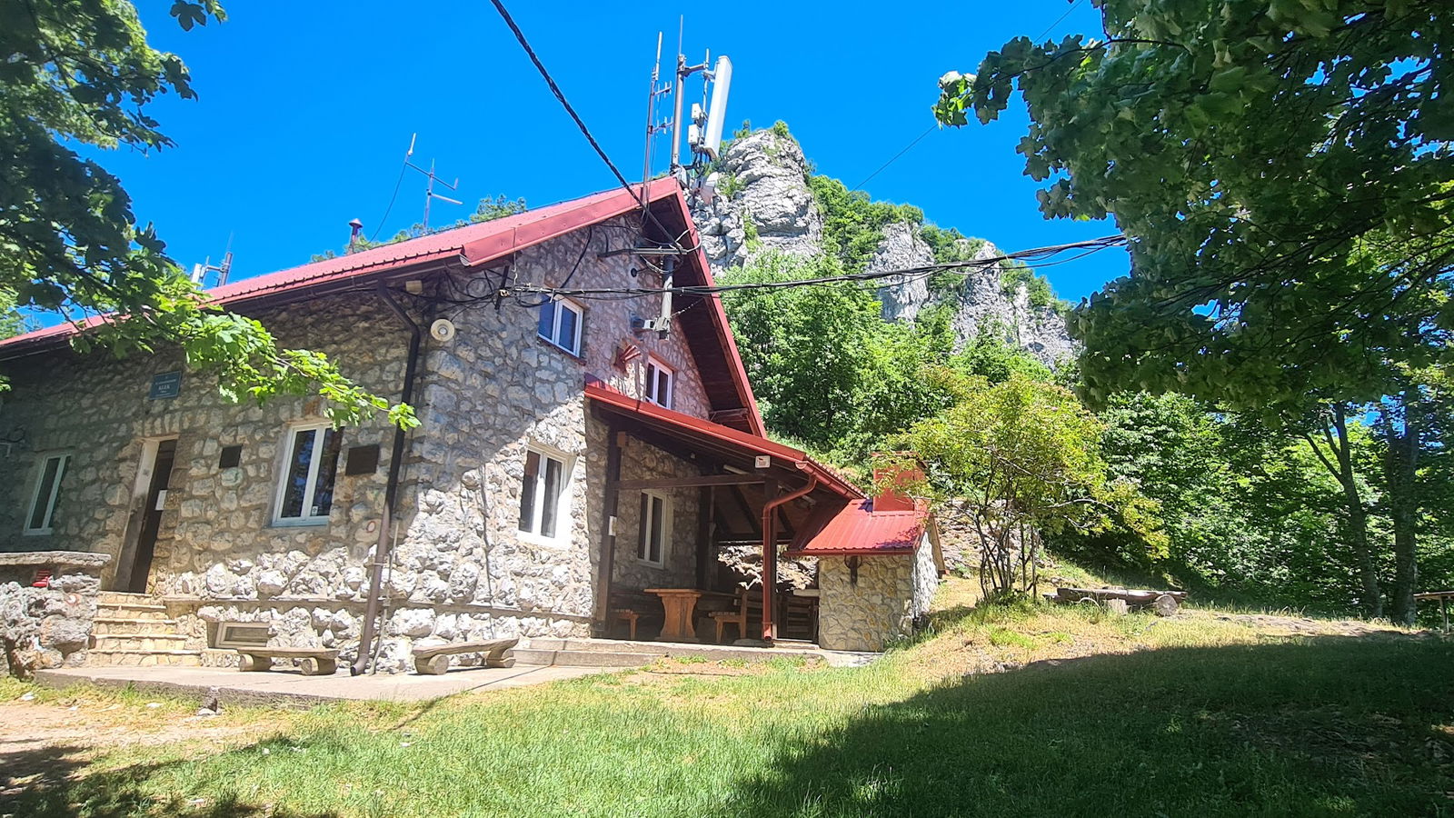 Planinarski dom Klek