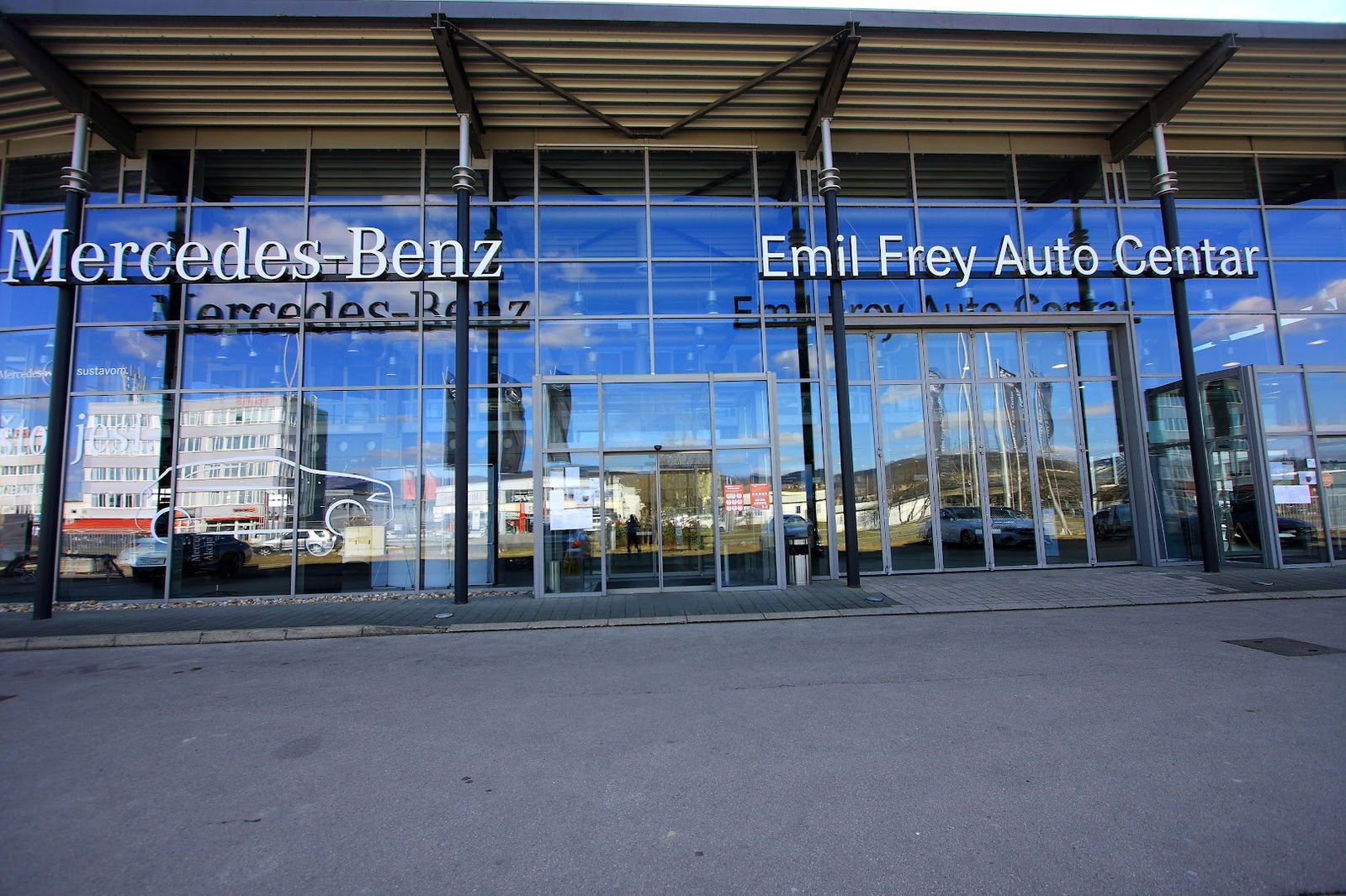 Mercedes-Benz | Emil Frey Auto Centar