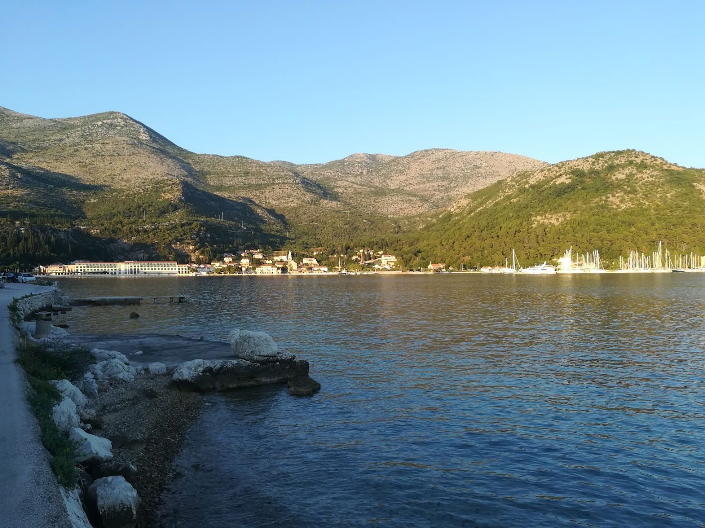 Caffe Bar/Rent a boat "Plaža"