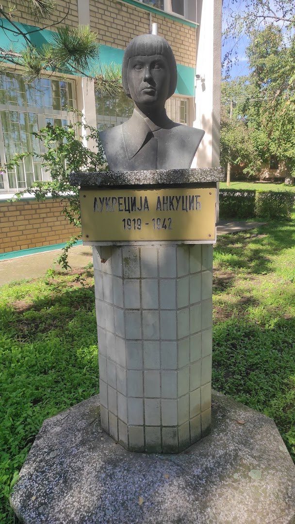 Osnovna škola „Lukrecija Ankucić”