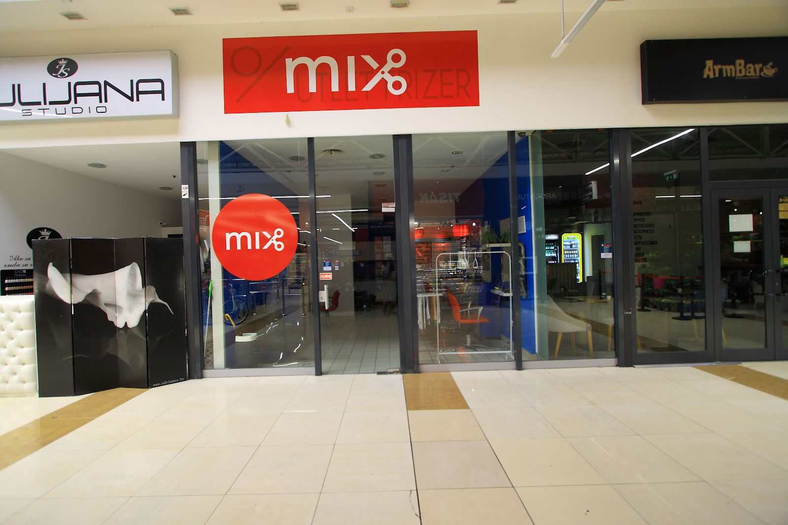 MIX frizerski salon – Super Konzum Črnomerec