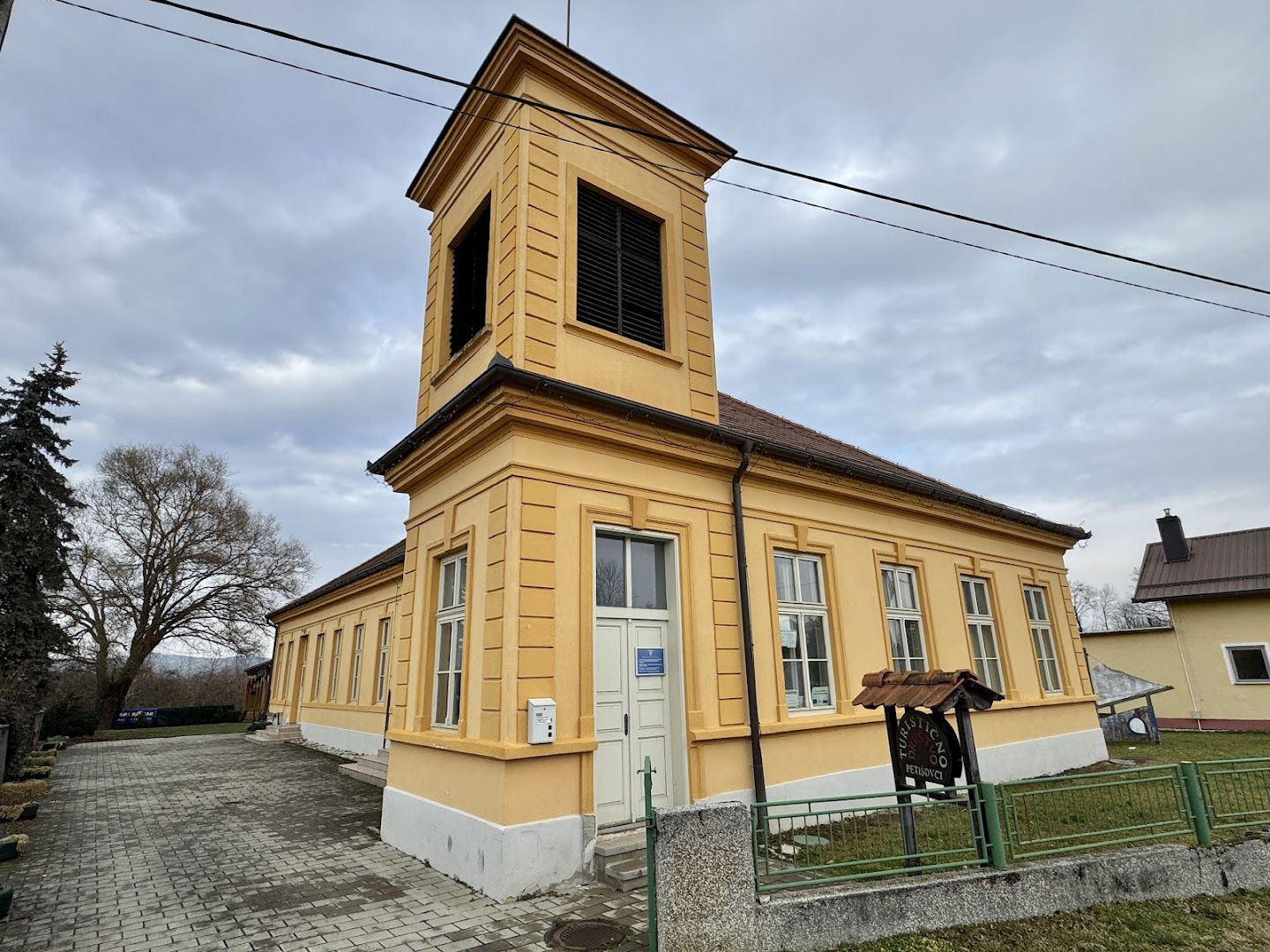 Naftni muzej belih rudarjev